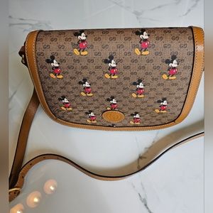 🖤SALE🖤Beautiful Authentic Mickey Gucci Supreme Crossbody Bag